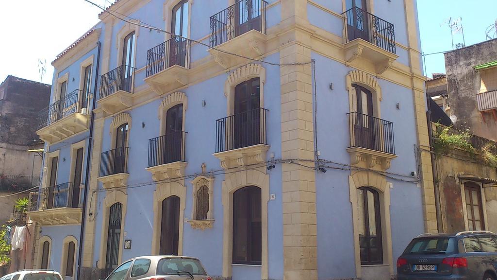 Sky Apartments - Catania City Center Buitenkant foto