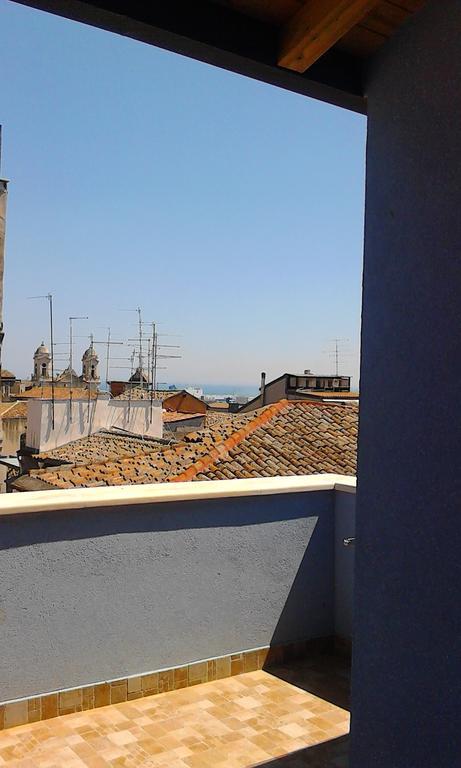 Sky Apartments - Catania City Center Buitenkant foto